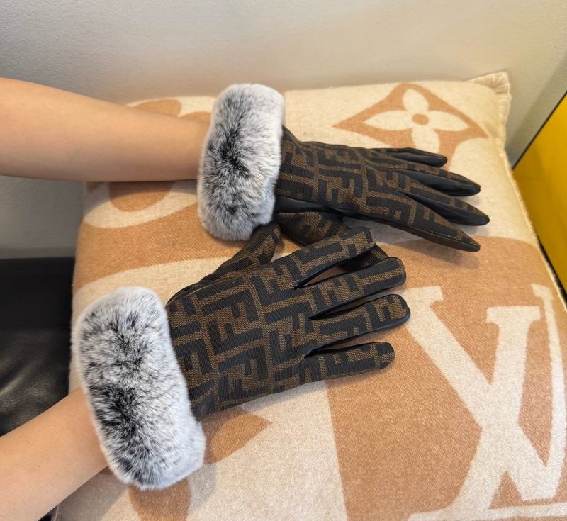 Fendi Gloves M L 57 (18)