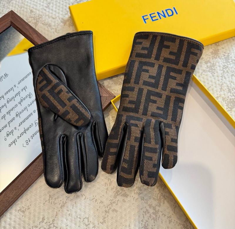 Fendi Gloves M L 57 (5)