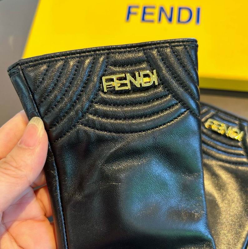 Fendi Gloves M L 59 (3)