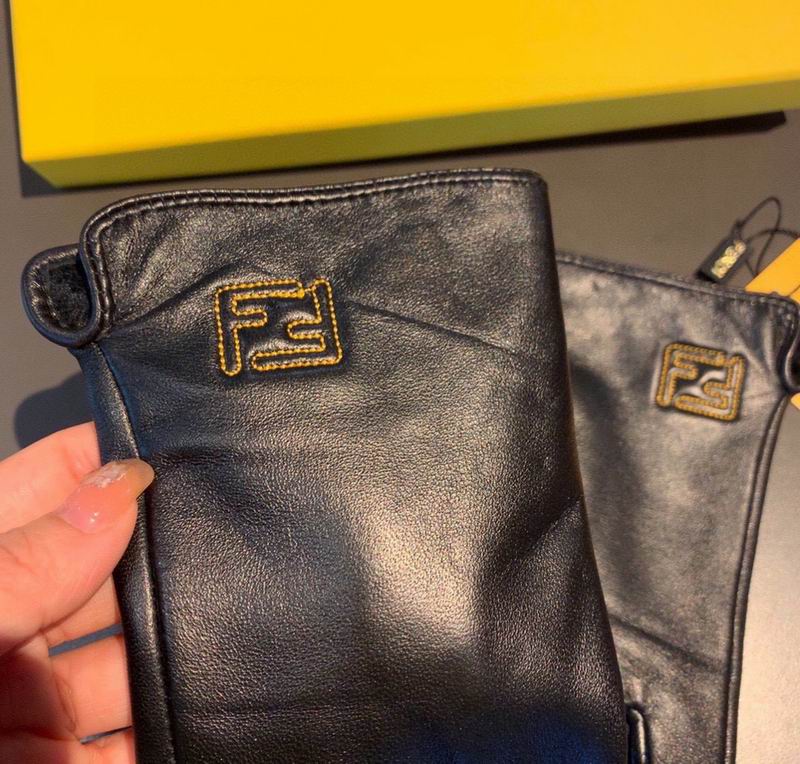 Fendi Gloves M L 60 (5)