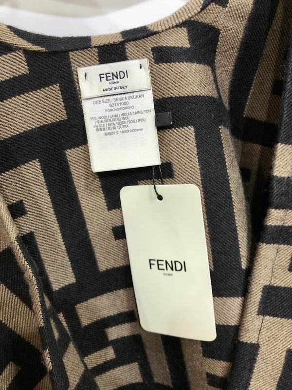 Fendi cloak 140X140cm 51%羊毛49%羊绒 E23 (5)