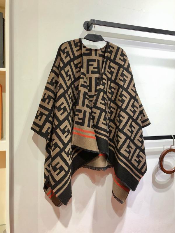 Fendi cloak 140X140cm 51%羊毛49%羊绒 E23 (7)