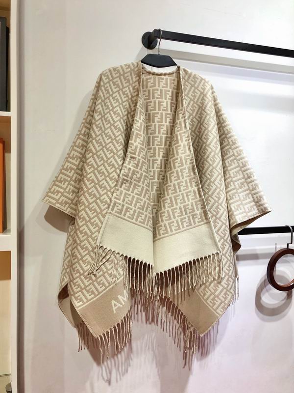 Fendi cloak 145X145cm 51%羊毛49%羊绒 E22 (15)