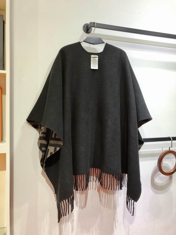 Fendi cloak 145X150cm 51%羊毛49%羊绒 E24 (7)