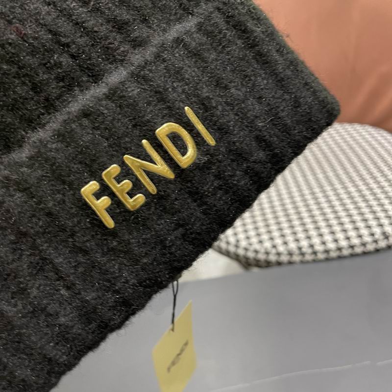 Fendi hat (877)