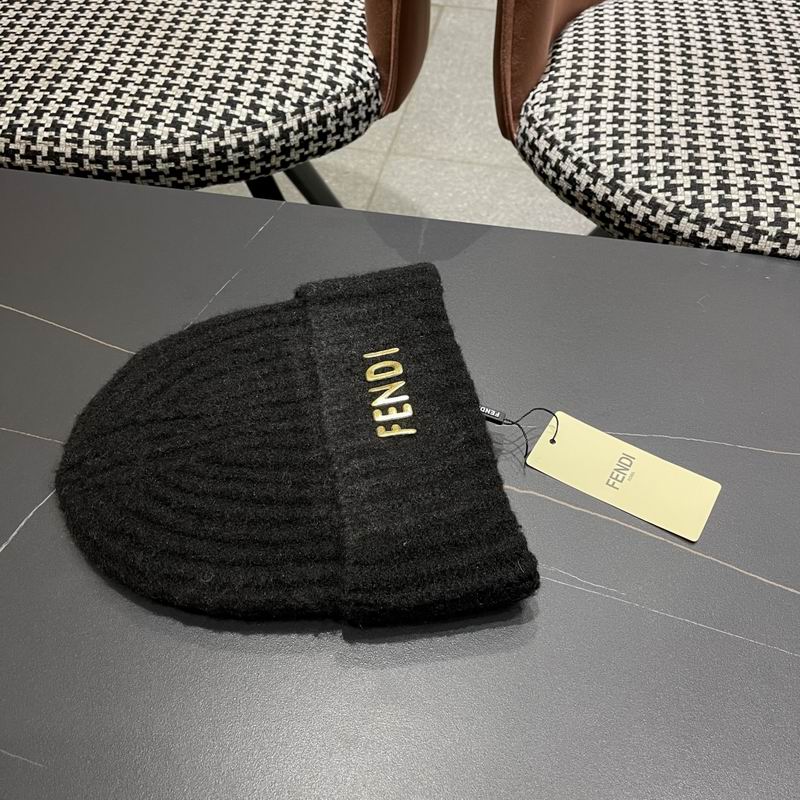 Fendi hat (882)