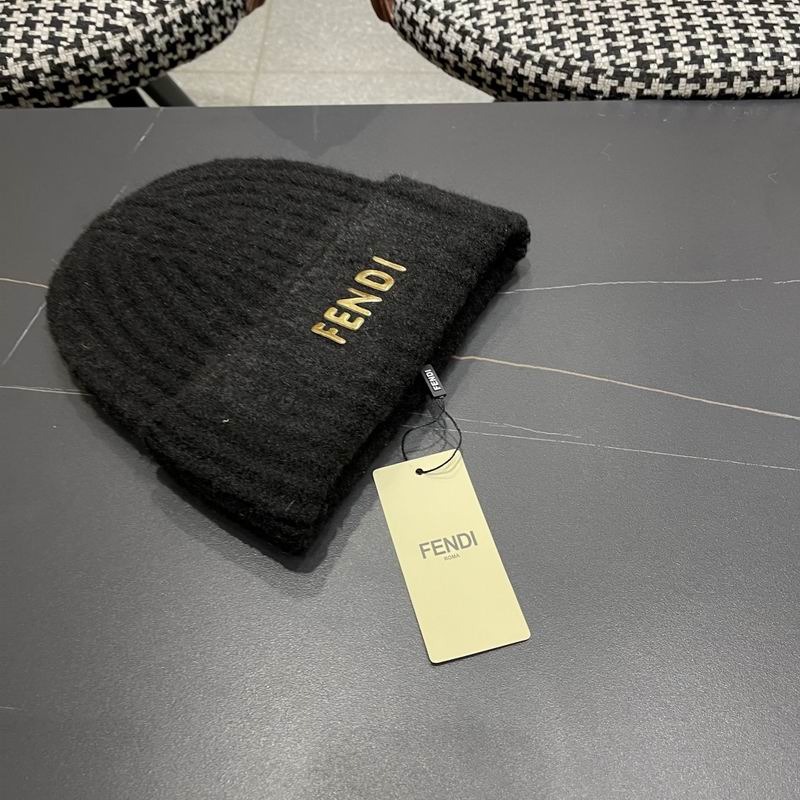 Fendi hat (883)