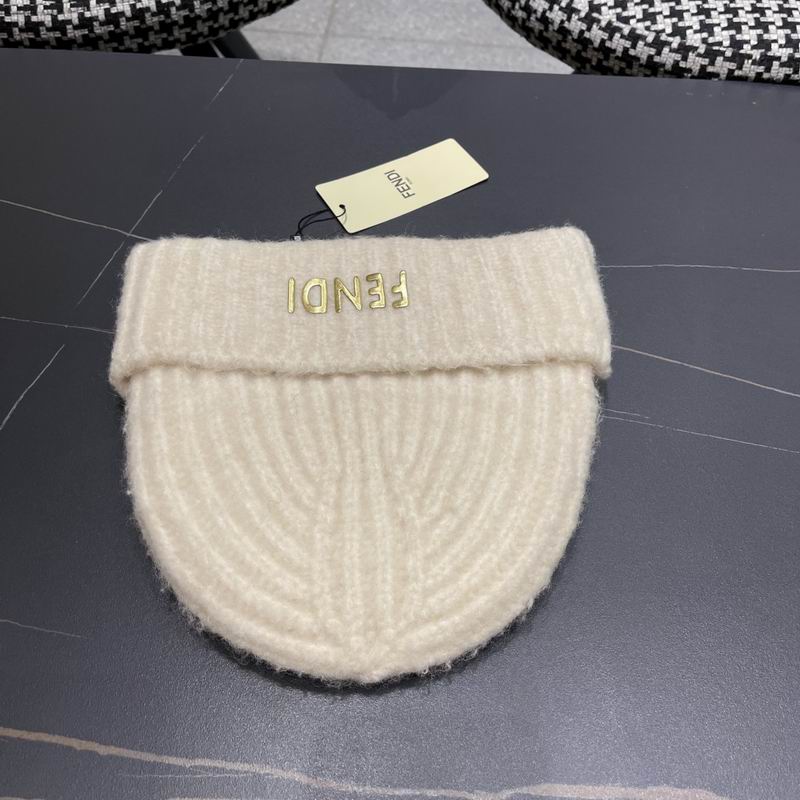 Fendi hat (891)