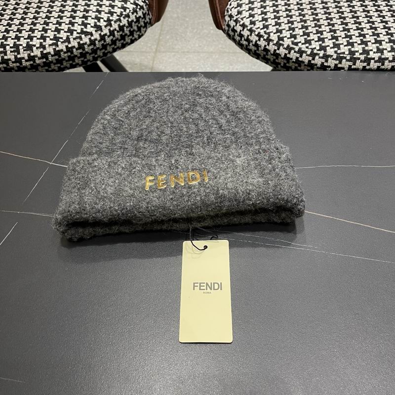 Fendi hat (908)