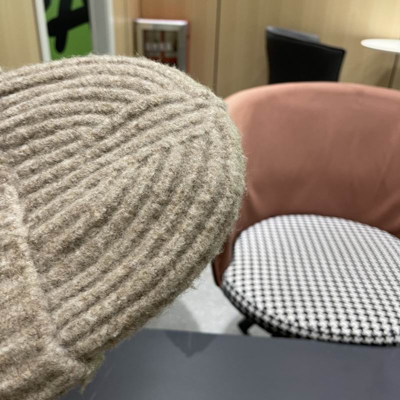 Fendi hat (910)