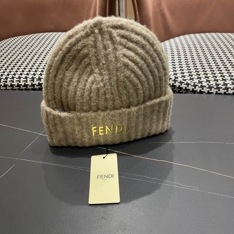 Fendi hat (912)