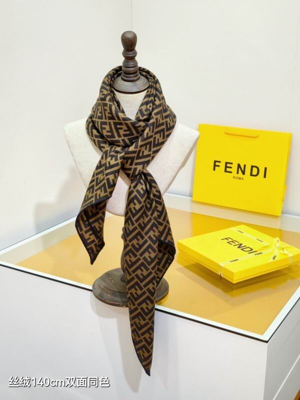 Fendi scarf hm (28)