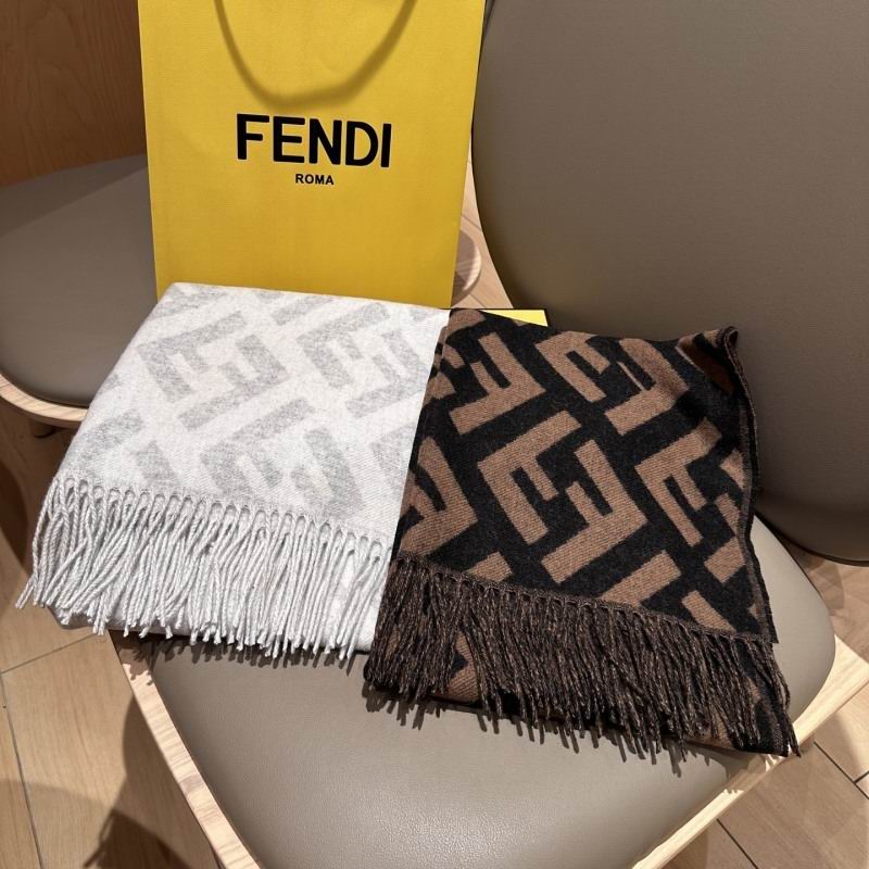 Fendi scarf hm (31)
