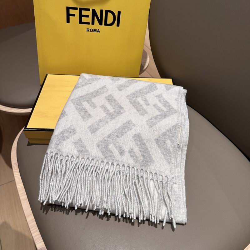 Fendi scarf hm (32)