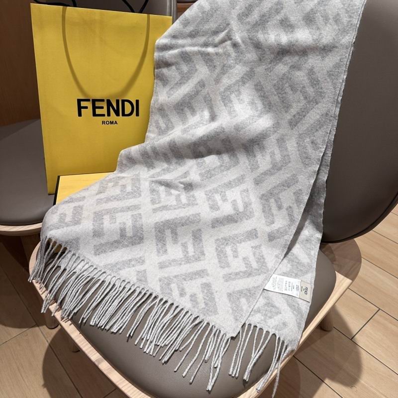 Fendi scarf hm (33)