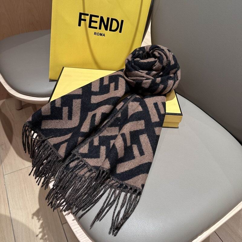 Fendi scarf hm (37)