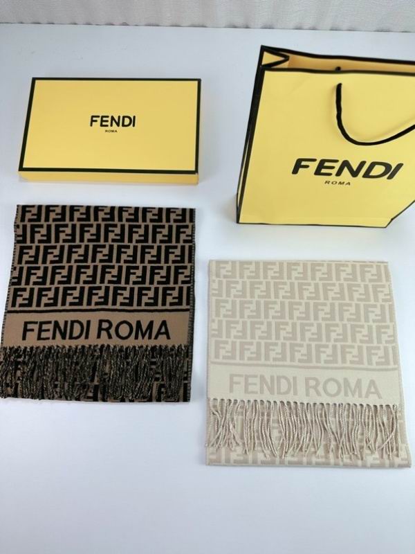Fendi scarf hm (38)