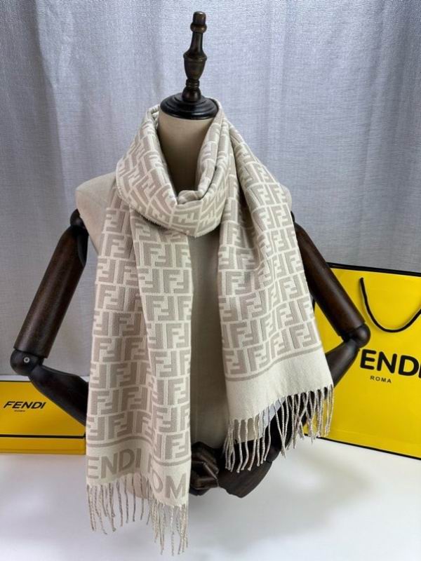 Fendi scarf hm (39)