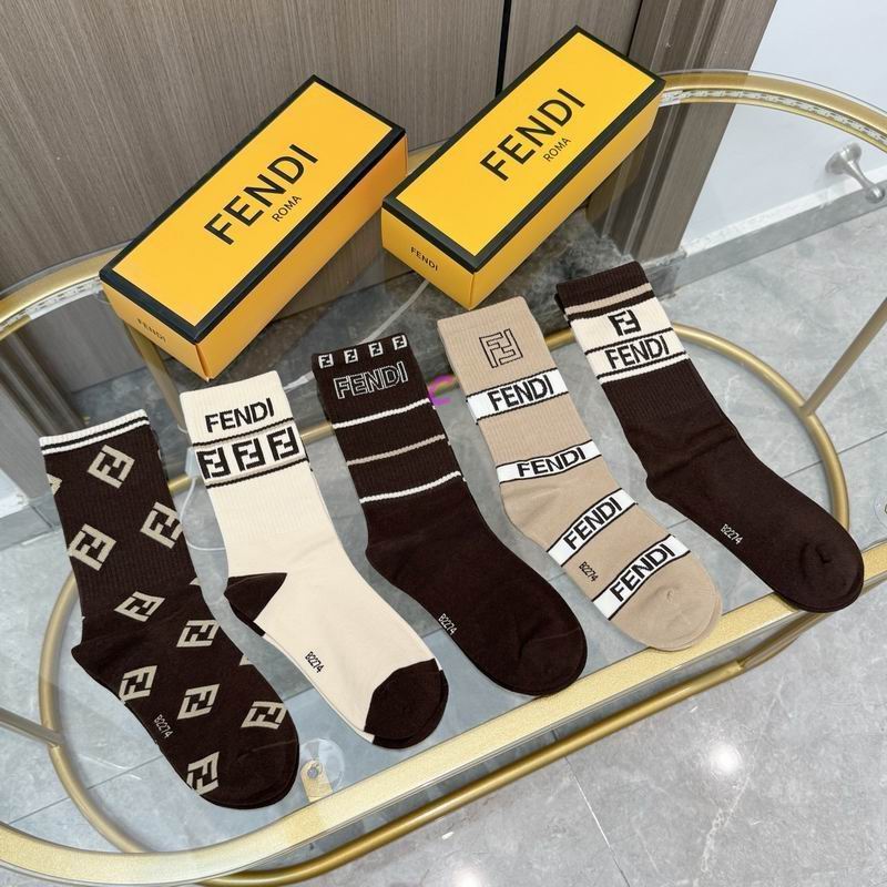 Fendi socks (3)