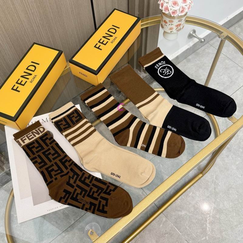 Fendi socks (4)