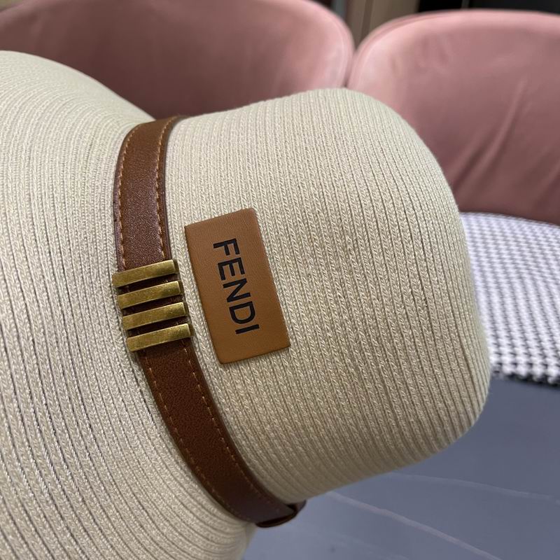 Fendi top hat (243)