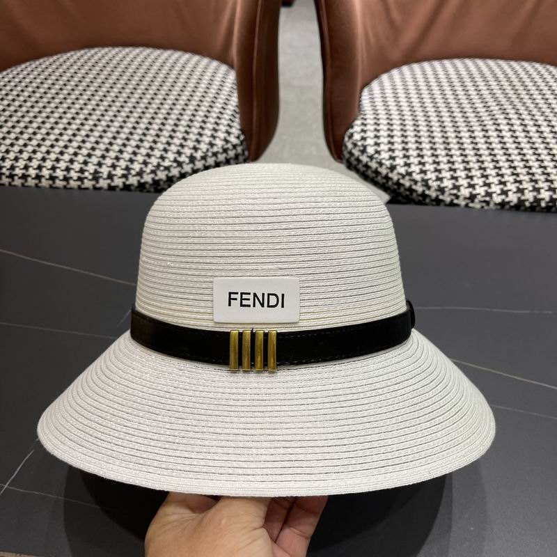 Fendi top hat (256)