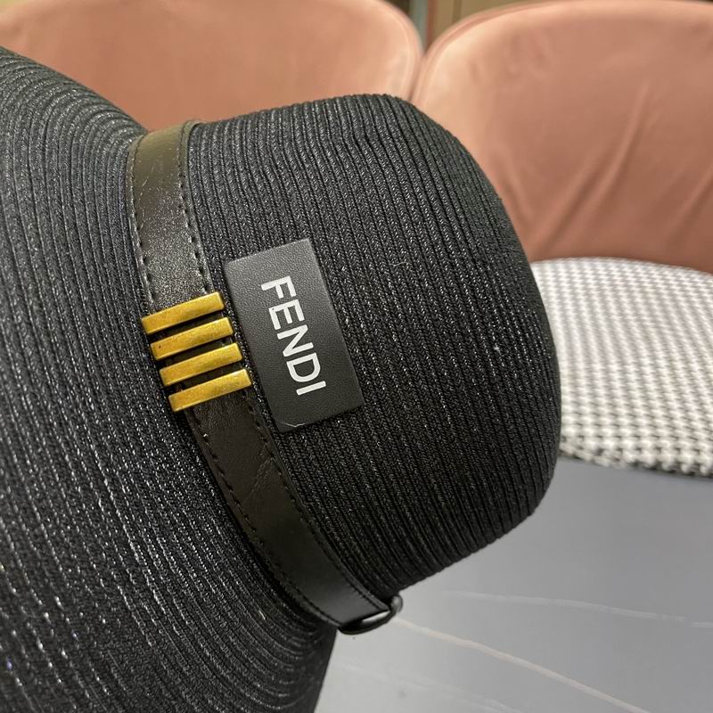 Fendi top hat (265)