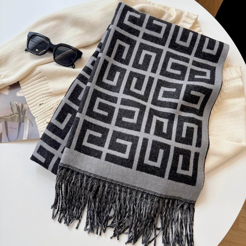 Givenchy scarf 65X180cm E18 (3)