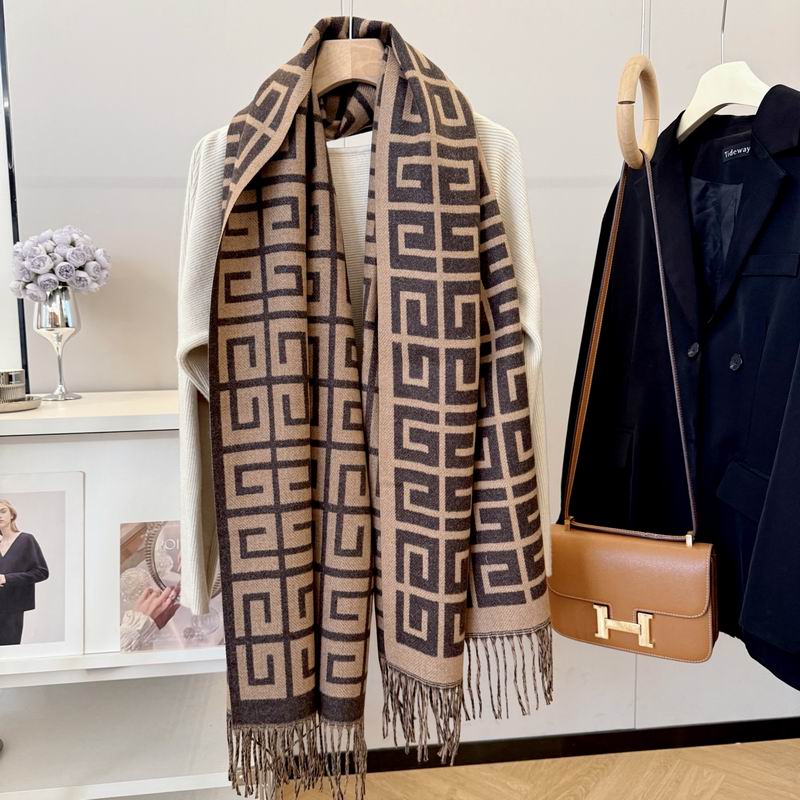 Givenchy scarf 65X180cm E18 (4)