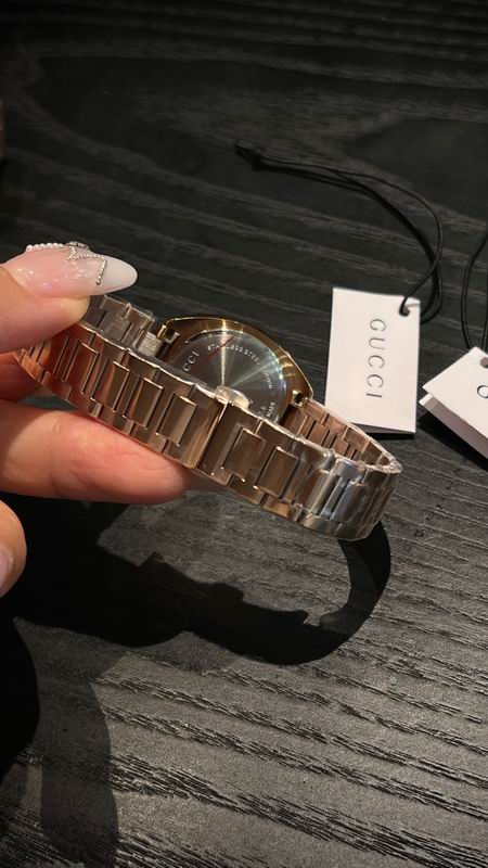 Gucci 28mm 32 (35)