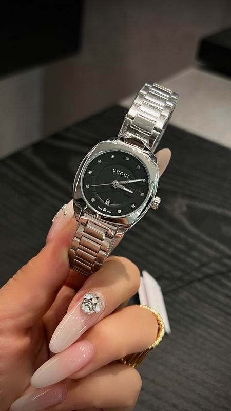 Gucci 28mm 32 (58)