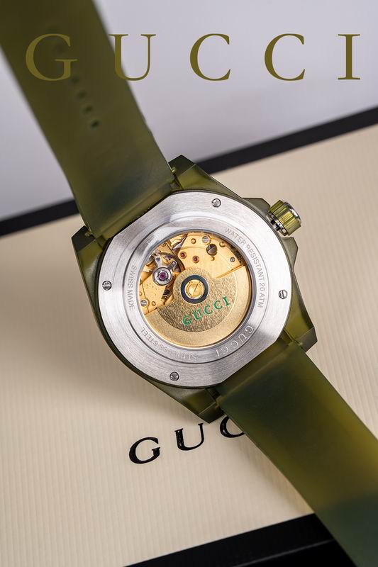Gucci 40mm 01 (5)