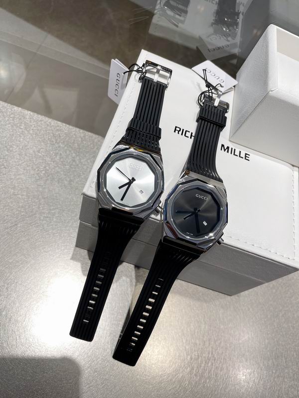 Gucci 41mm 23 (20)