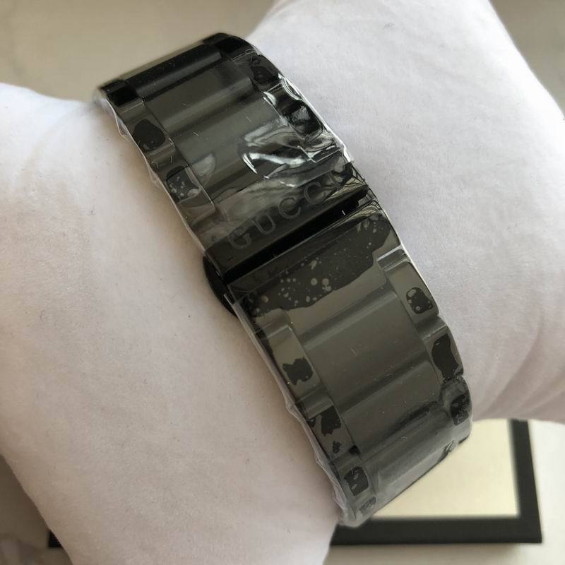 Gucci 44mm 28 (26)
