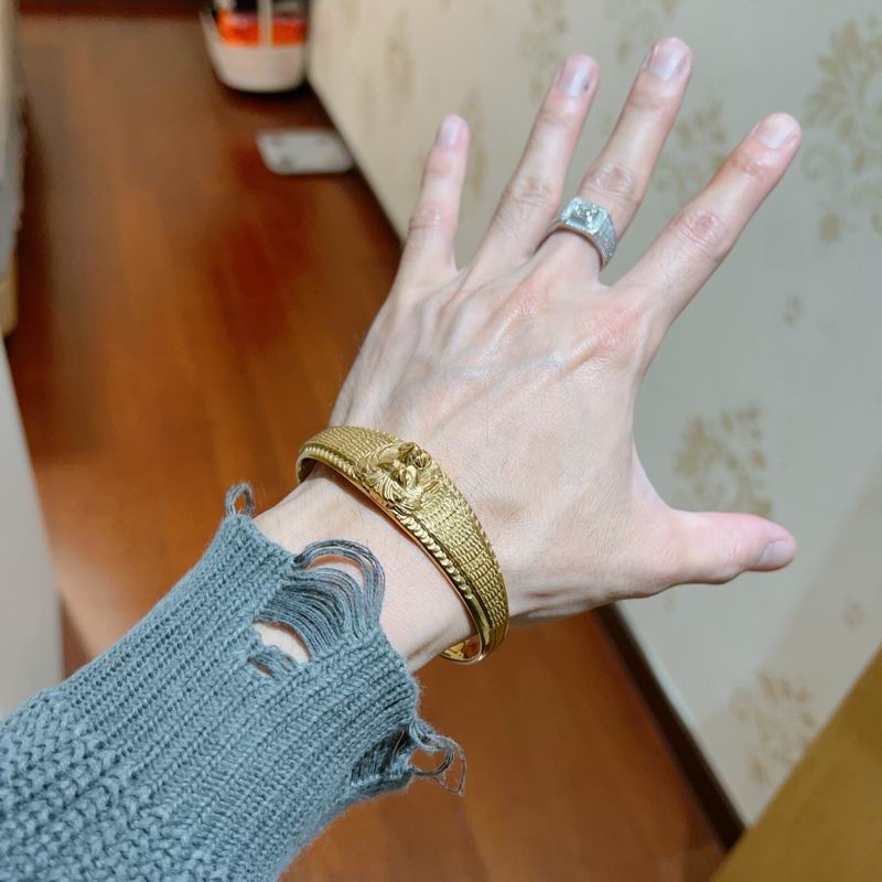 Gucci Bracelet 07yxh34 (12)