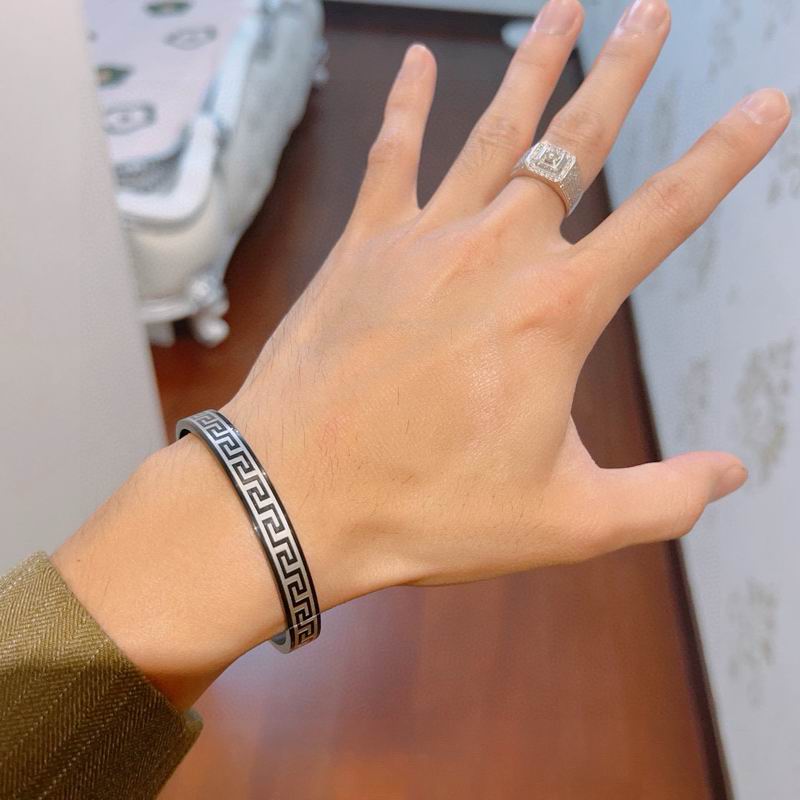 Gucci Bracelet 08yxh39 (5)