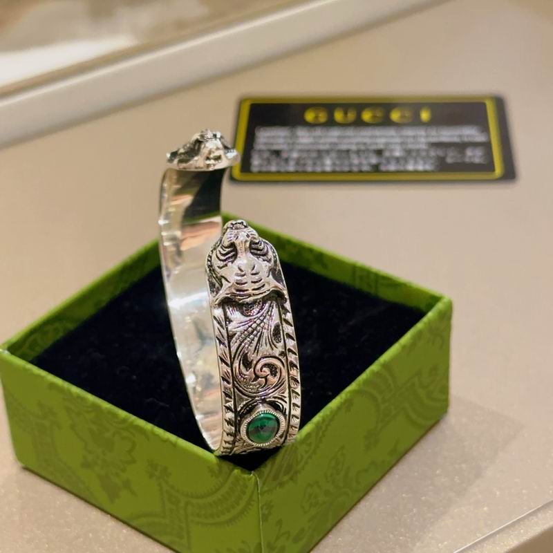 Gucci Bracelet 09yxh04 (6)