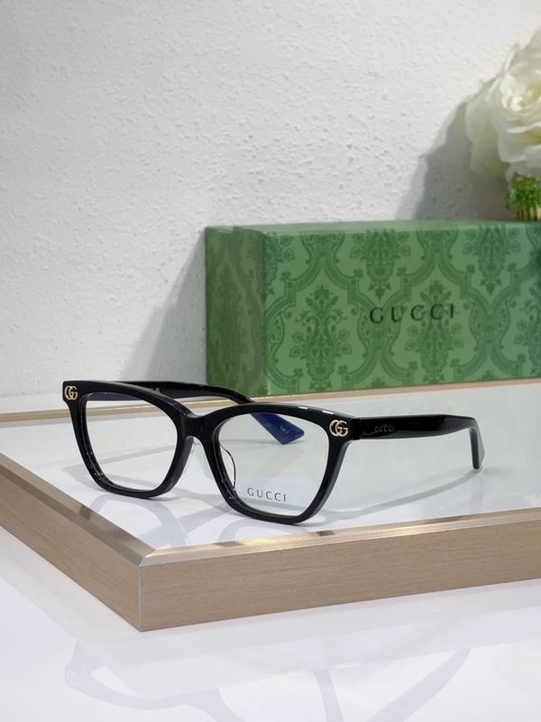 Gucci G2111S 56 15-140 c06