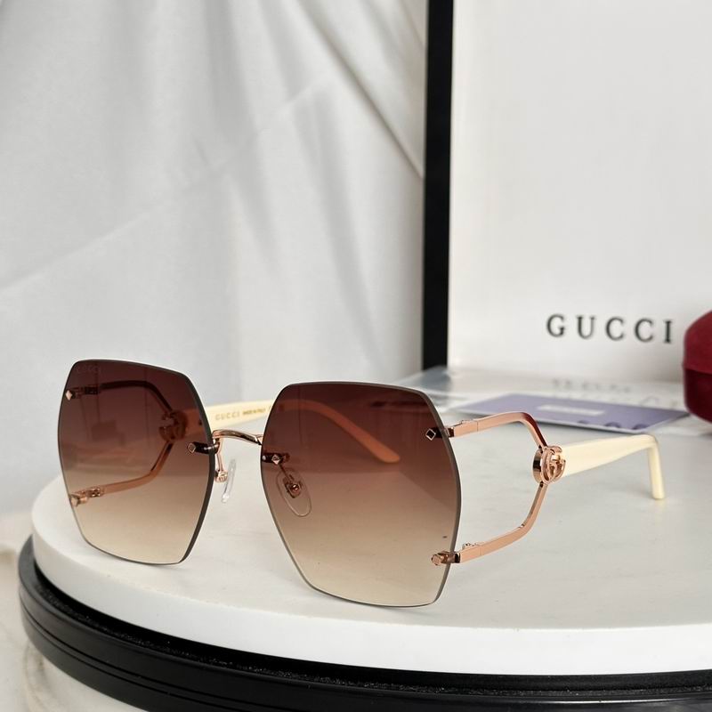 Gucci GG1562S 63 18-145 e03