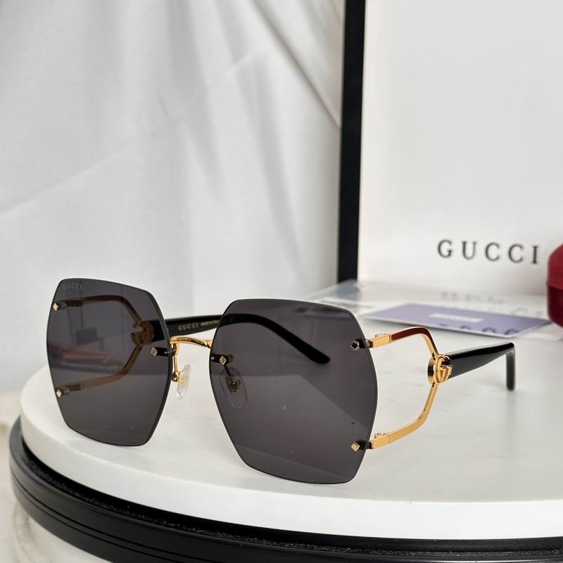 Gucci GG1562S 63 18-145 e04