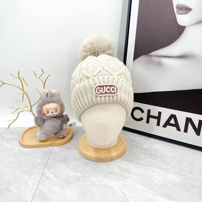 Gucci Hat dx (1975)
