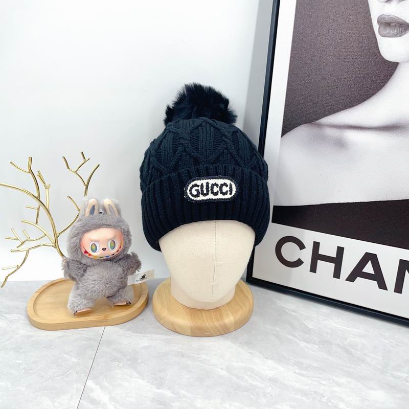 Gucci Hat dx (2000)
