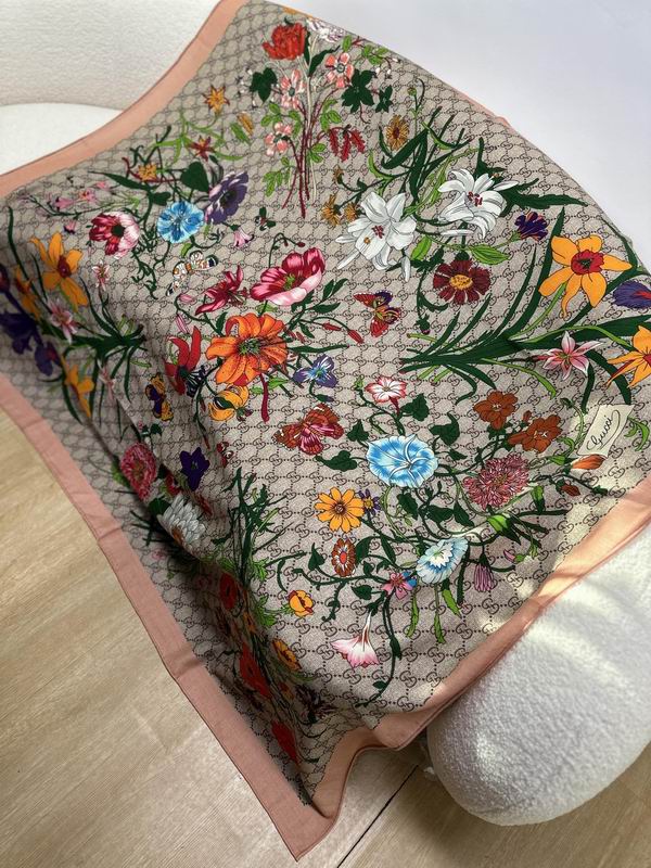 Gucci Scarf 135X135cm E11 (3)