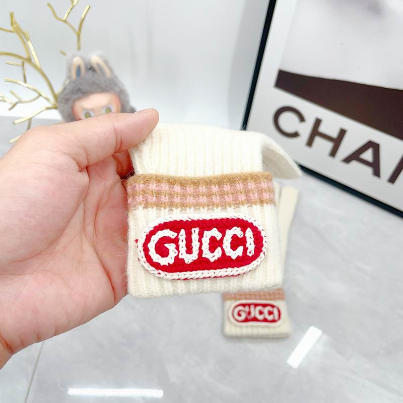 Gucci Scarf Hat Gloves dx (251)