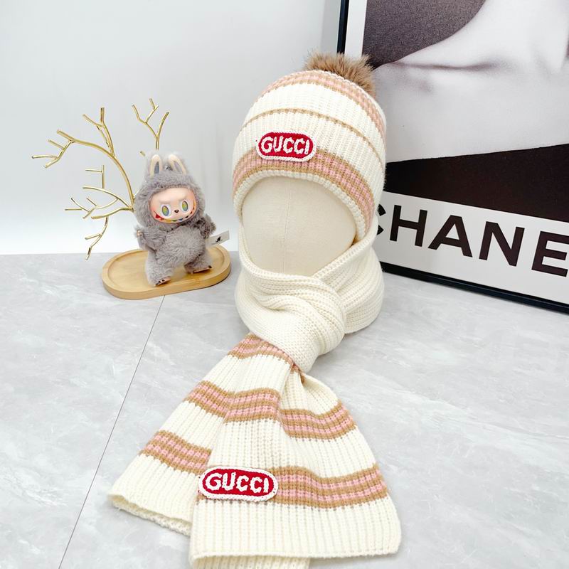 Gucci Scarf Hat Gloves dx (255)