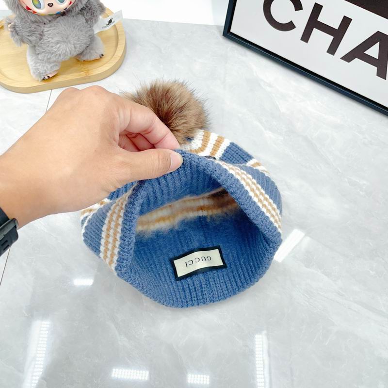 Gucci Scarf Hat Gloves dx (258)