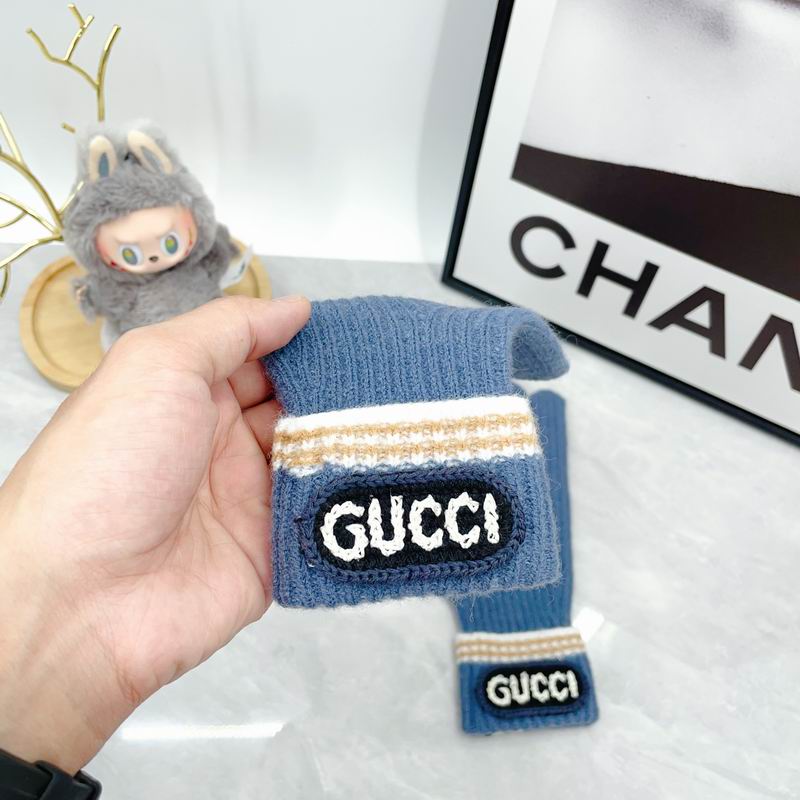 Gucci Scarf Hat Gloves dx (260)