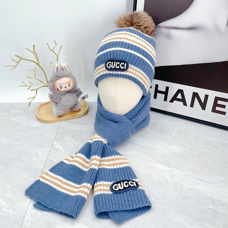 Gucci Scarf Hat Gloves dx (264)