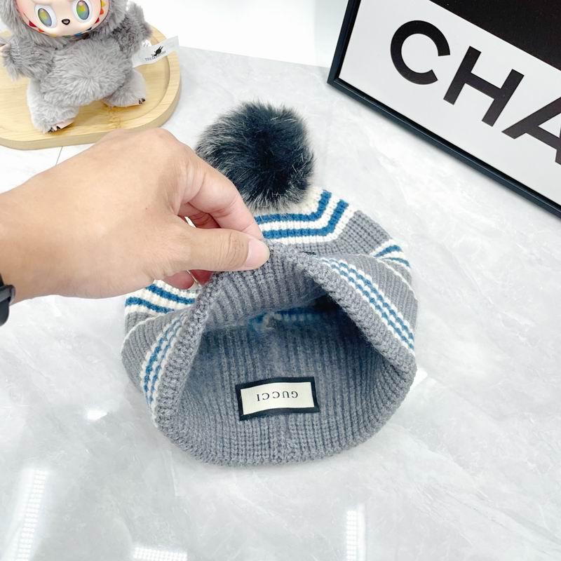 Gucci Scarf Hat Gloves dx (267)