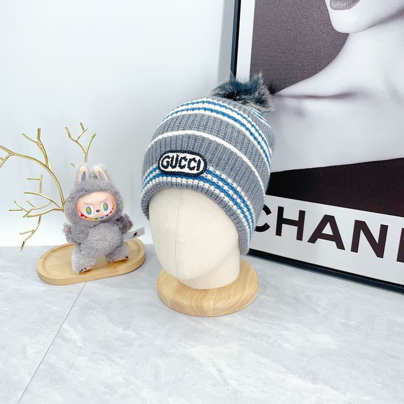 Gucci Scarf Hat Gloves dx (272)